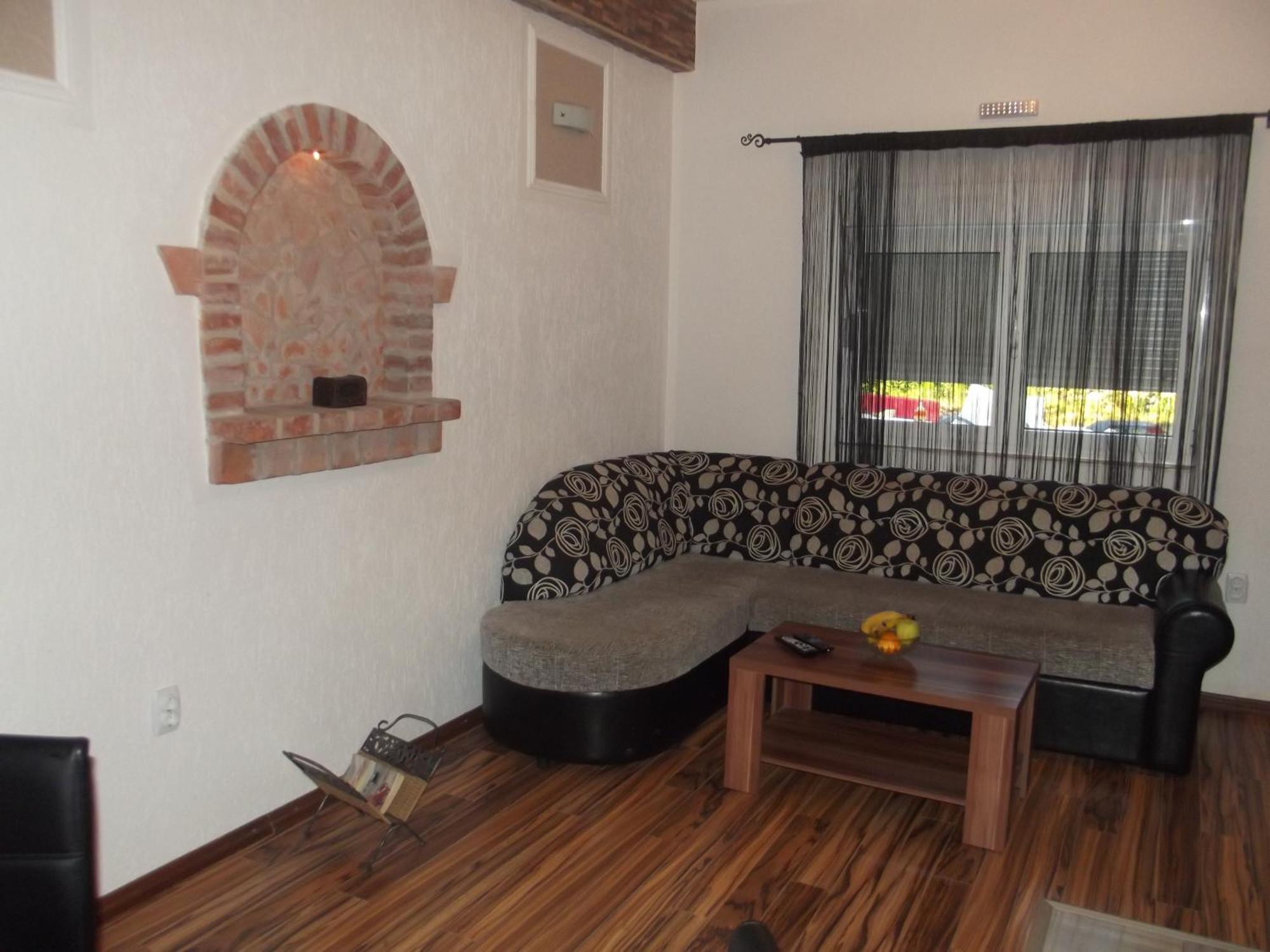 Apartments Ljiljanic Будва Экстерьер фото